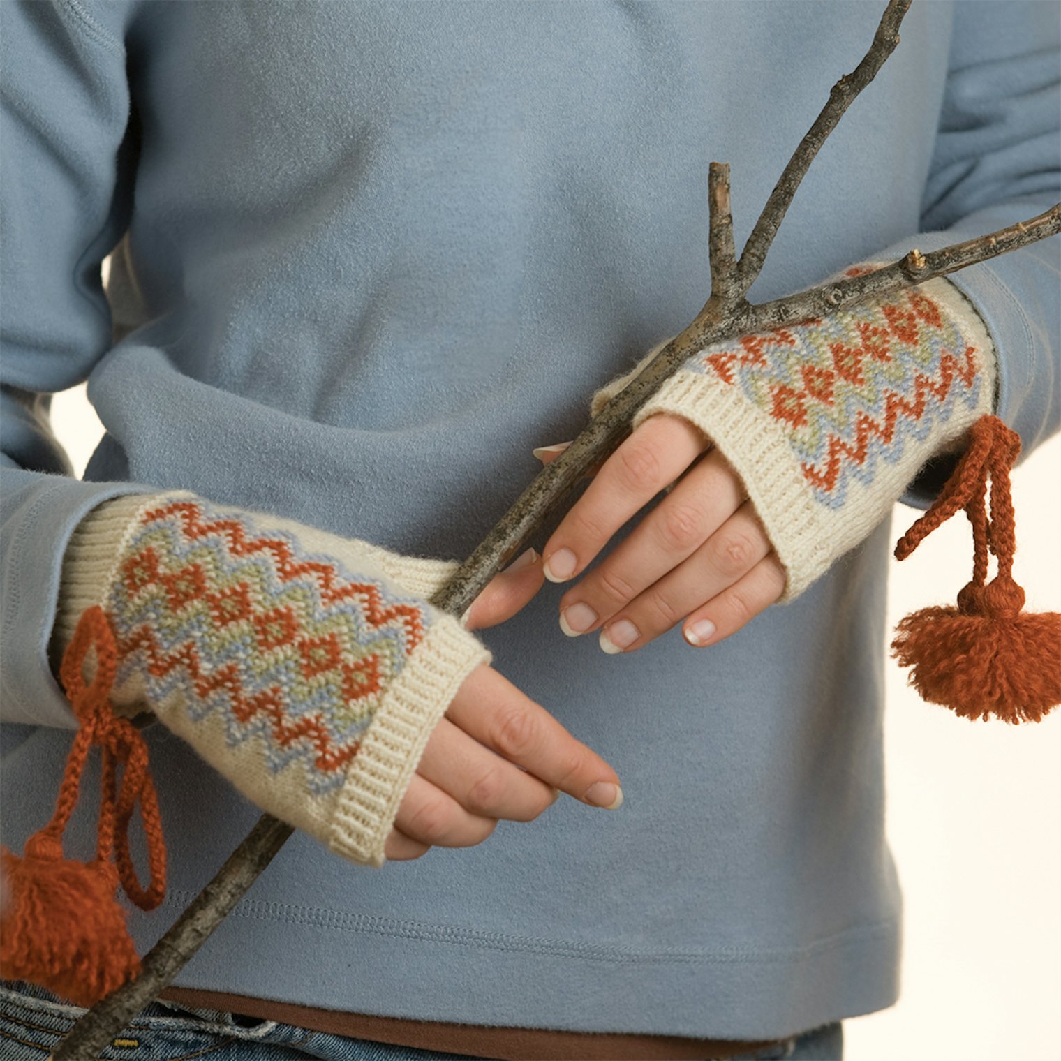 Fingerless Rovaniemi Mittens to Knit by Leena Kariniemi-Alve