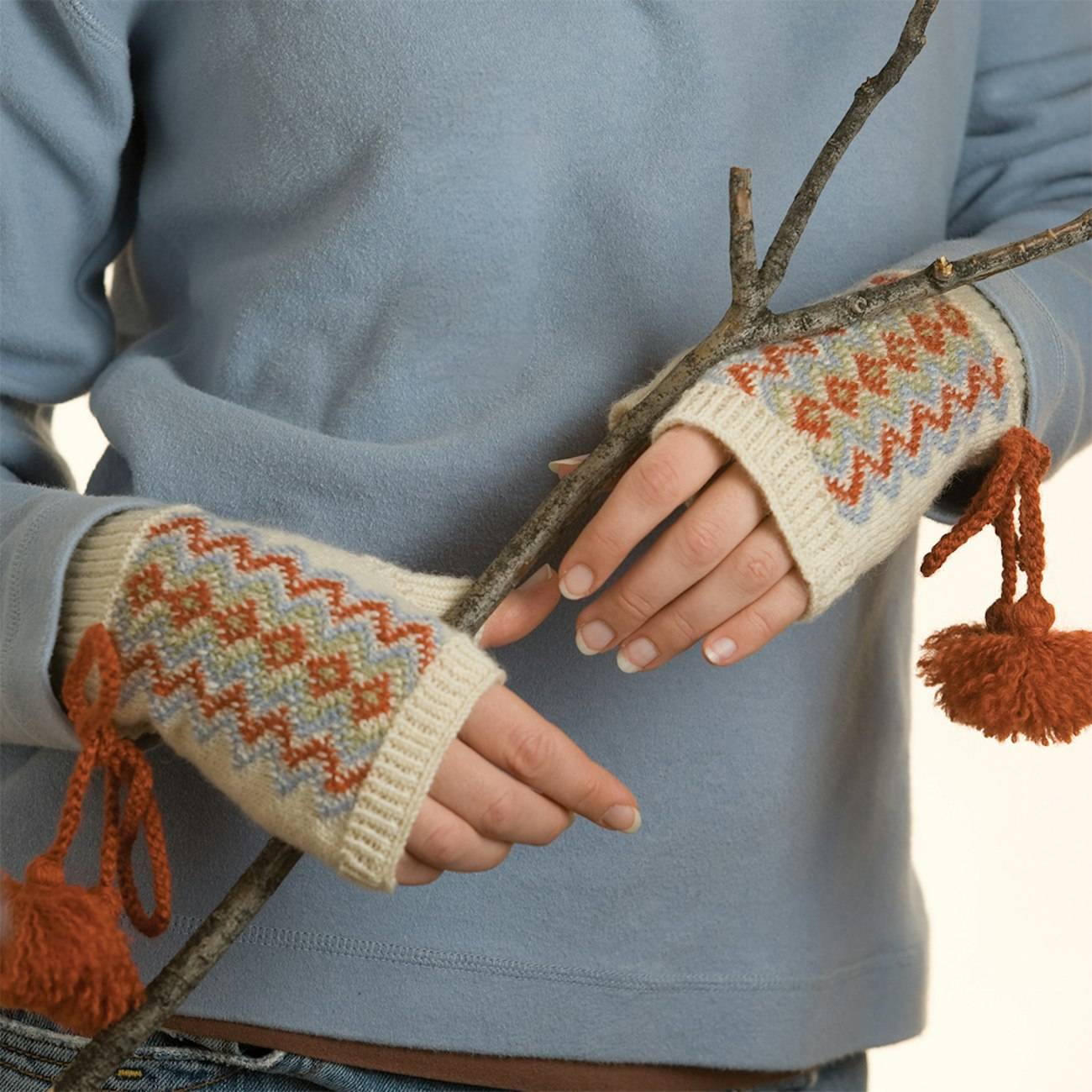 Fingerless Rovaniemi Mittens to Knit by Leena Kariniemi-Alve