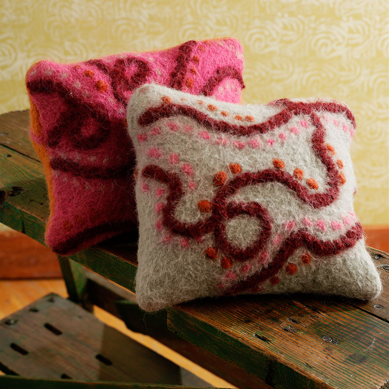 Knit, Embroider, and Felt a “Scribble” Pillow | Pattern Image