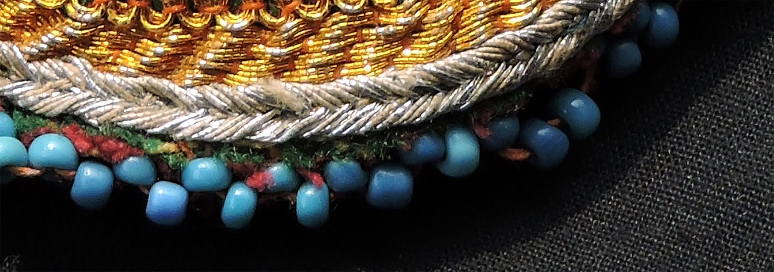 Surma-dani-beadwork
