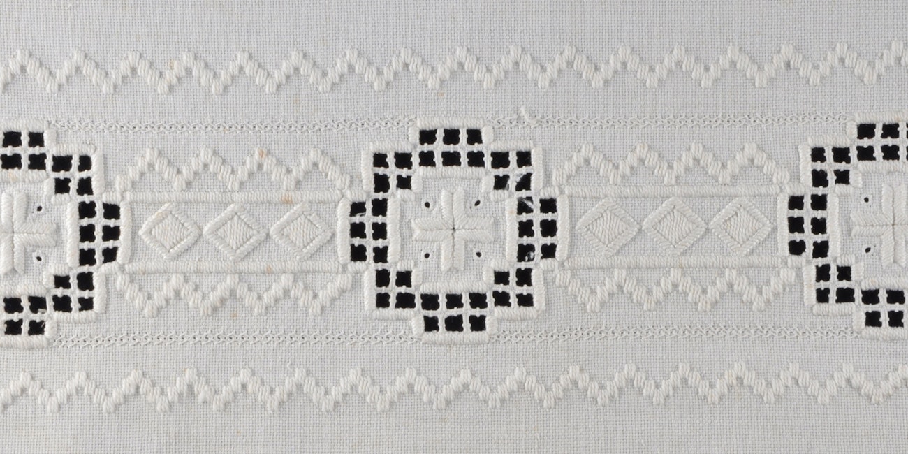 04-1985.028.001-Detail-H-Front