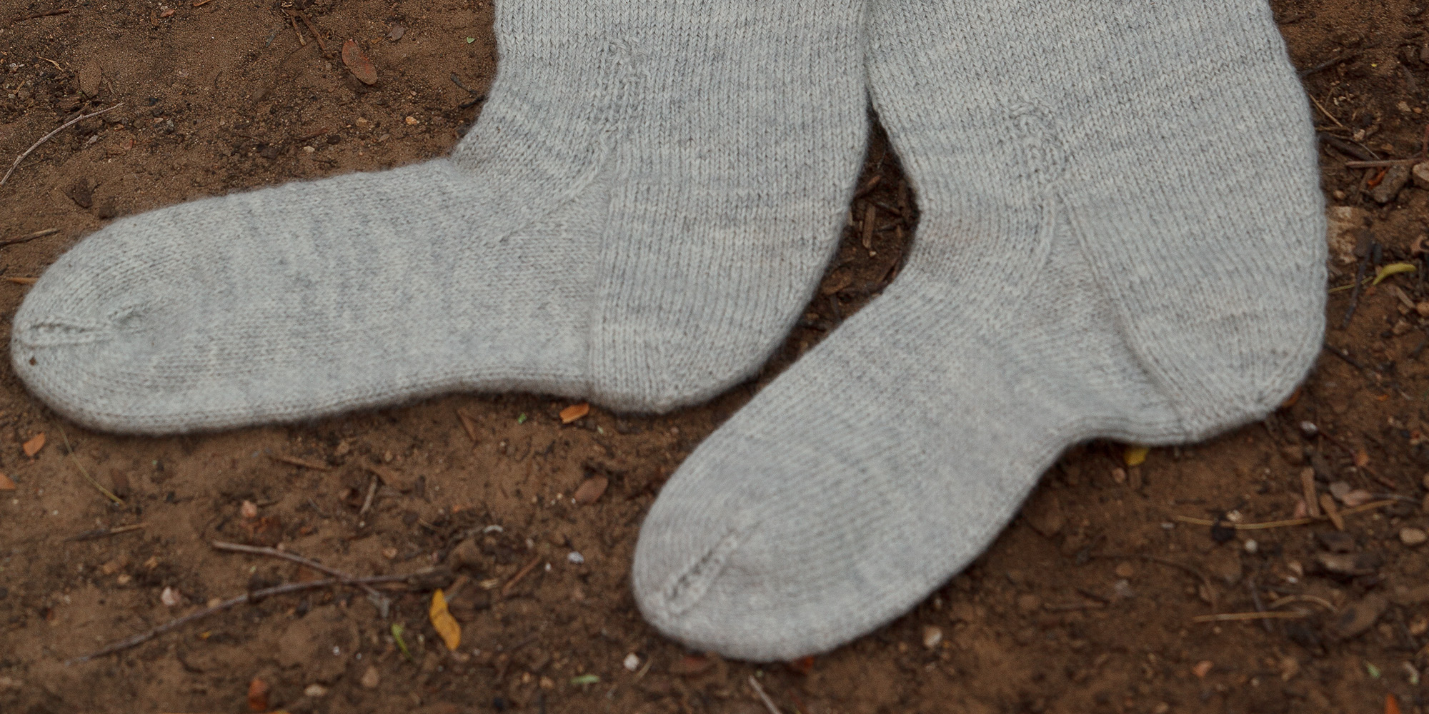 A Pair of Knitted Stockings from 1655 | PieceWork