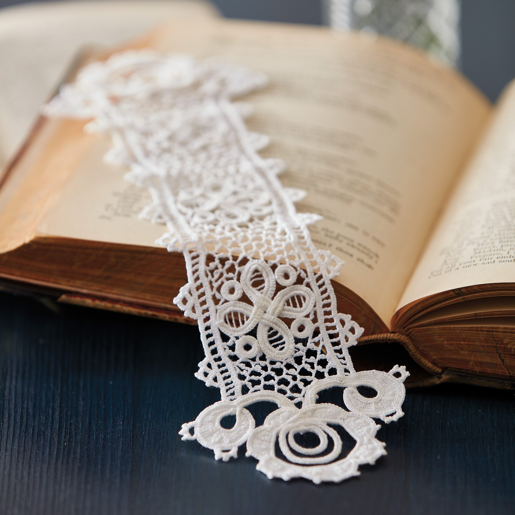 A Csetnek Lace Bookmark to Crochet Image