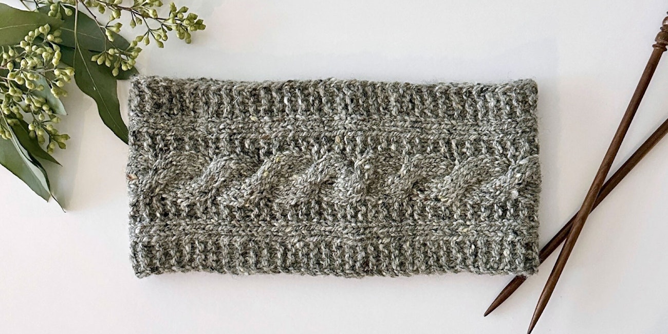 1885 Cable: A Headband to Knit. Photo by Pat Olski