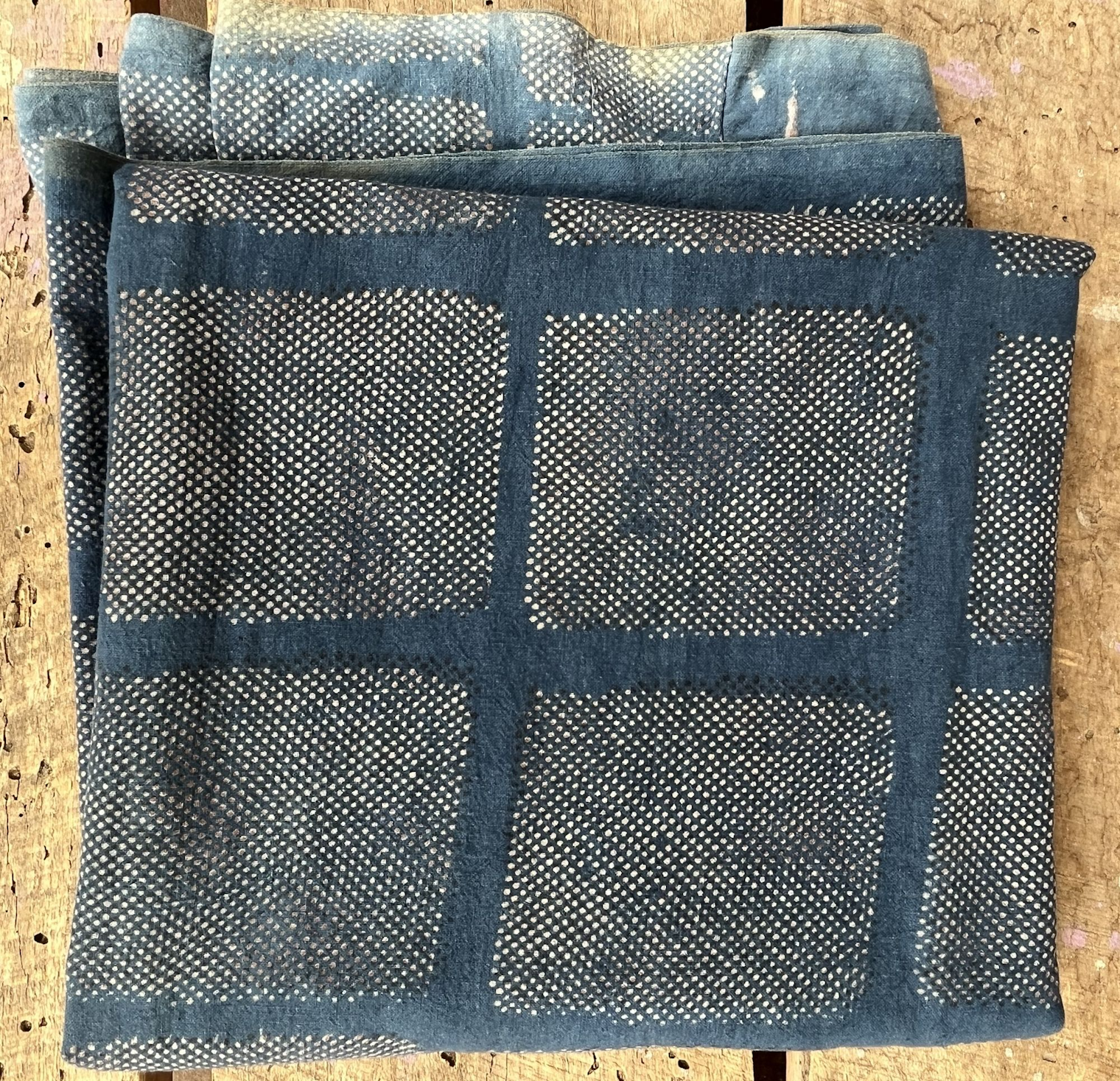 One of Lanka Gurung’s chitko gunyos shows the detailed “chit” patterning.