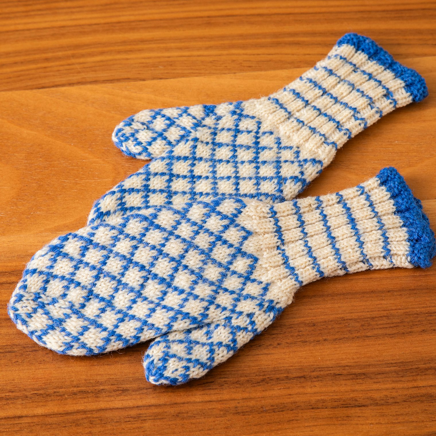 Original Finnish mittens from the Fashion Archives and Museum of Shippensburg University, photo by Matt Graves