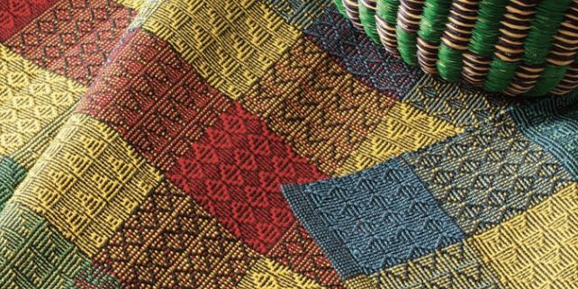 Shadowweave Gamp by Sarah Saulson from Handwoven Jan/Feb 2004 Photo by Joe Coca