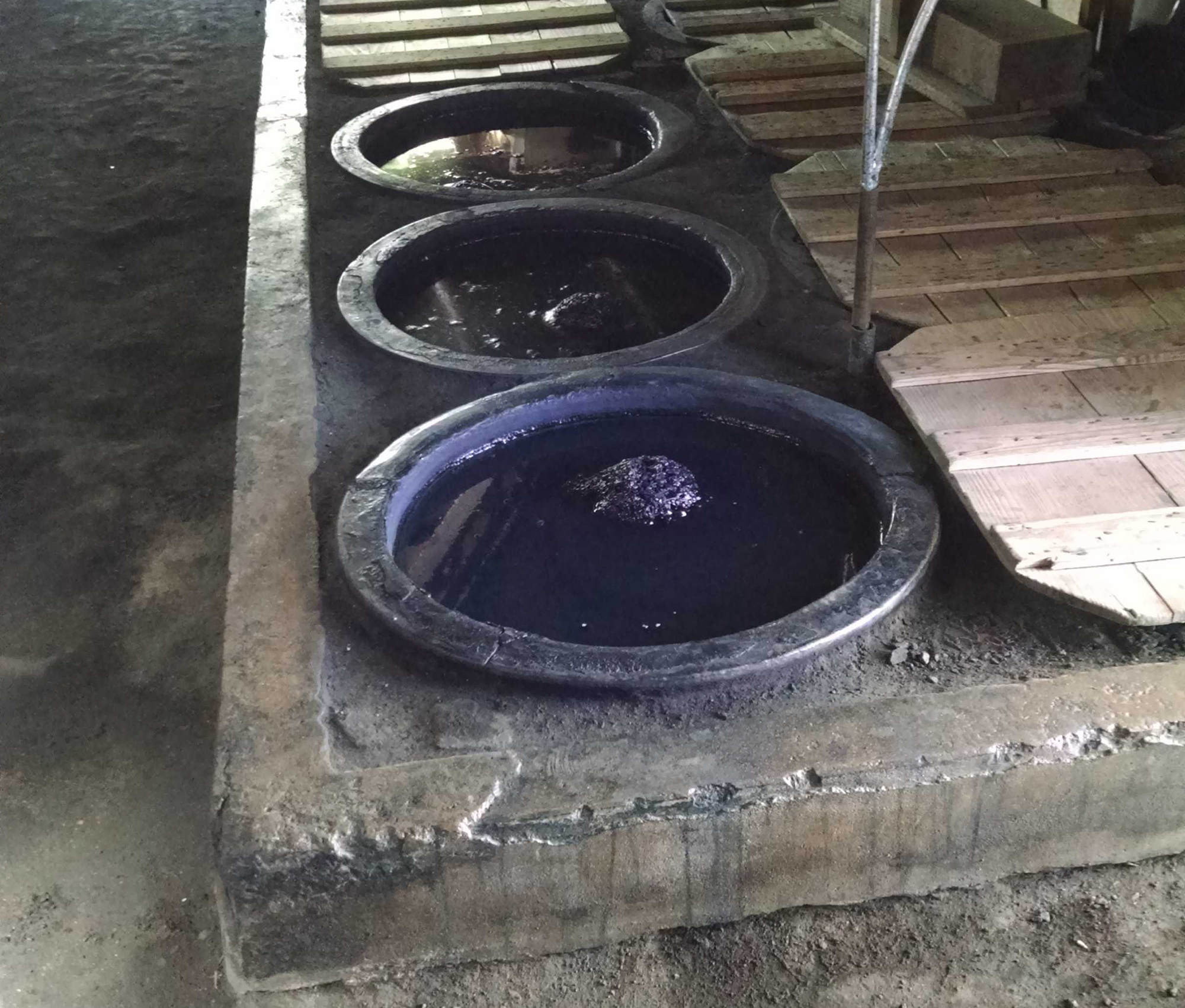 indigo vats Japan seh crop