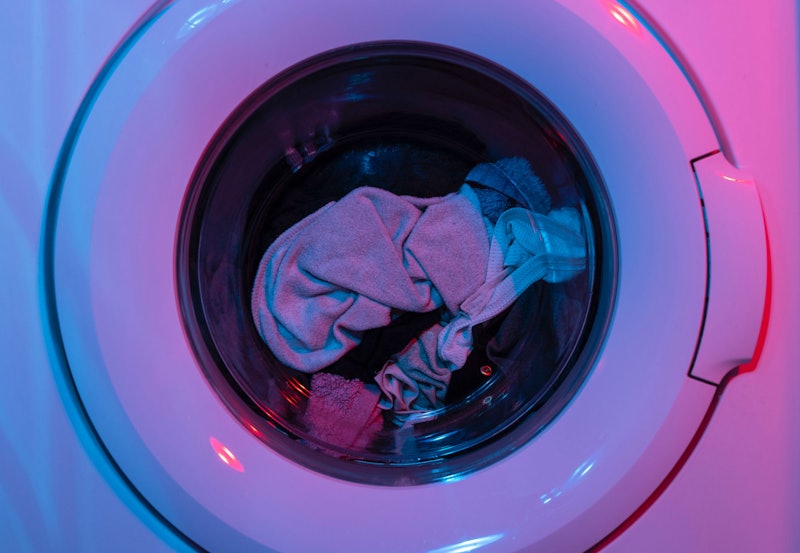Washing Machine photo by Engin Akyurt on Unsplash