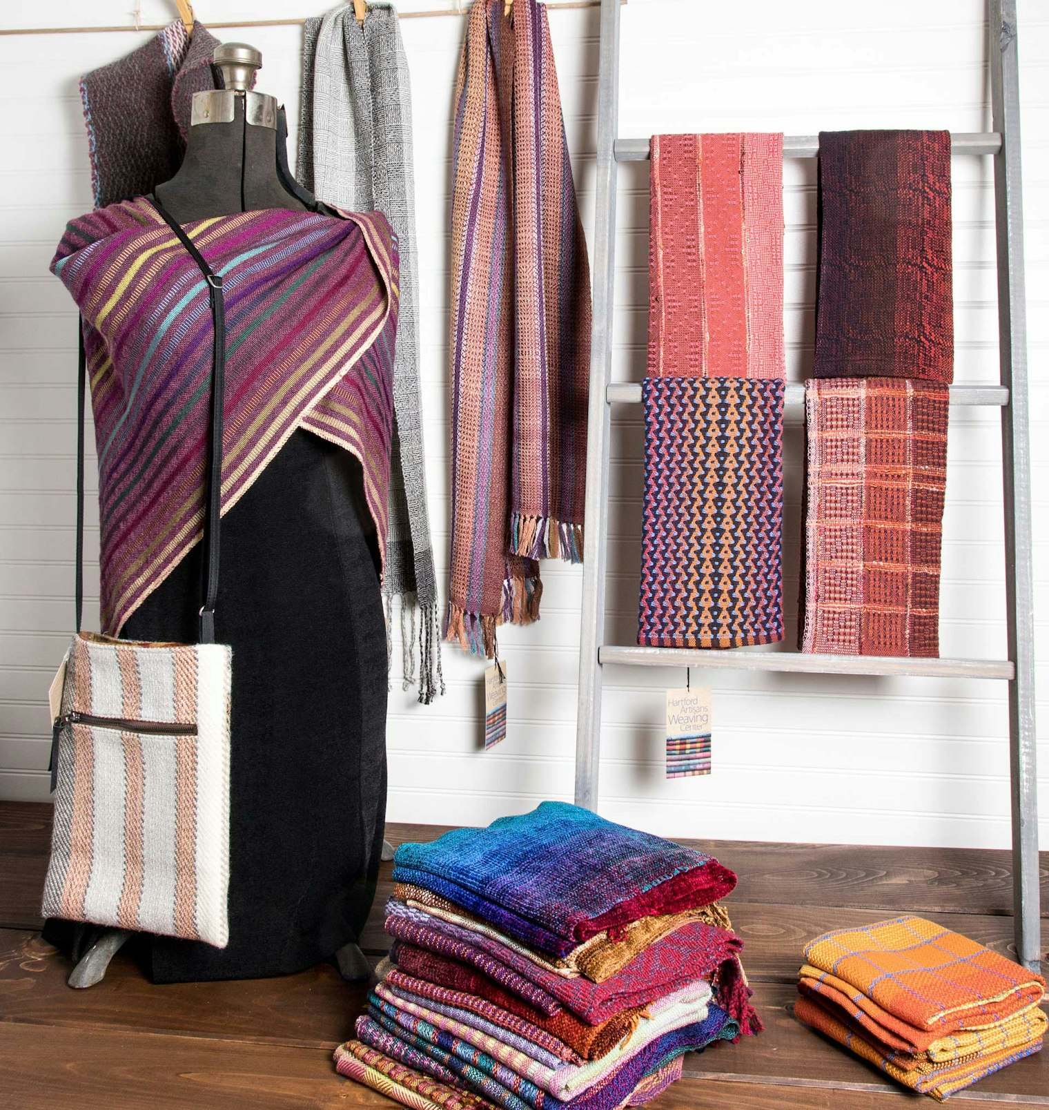Hartford-Artisans-Weaving-Center