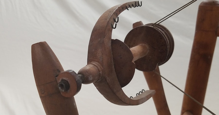 Spinning Wheels Old and New Image