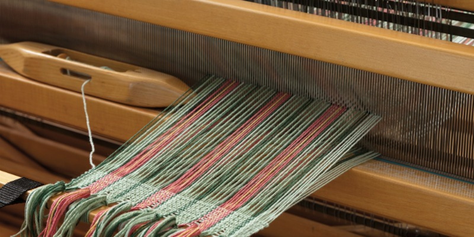 Choosing the Perfect Loom Handwoven