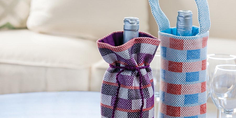 Hail to the Hostess Bottle Bags Sewing Instructions Image