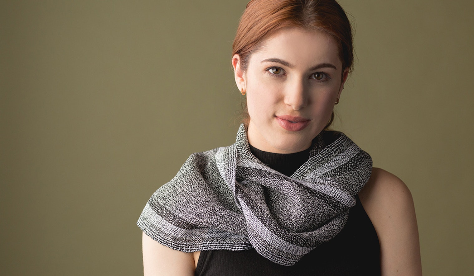 Suzie Liles put 16/2 black and white marled linen to good use in her scarf allowing it to develop its own patterning.  