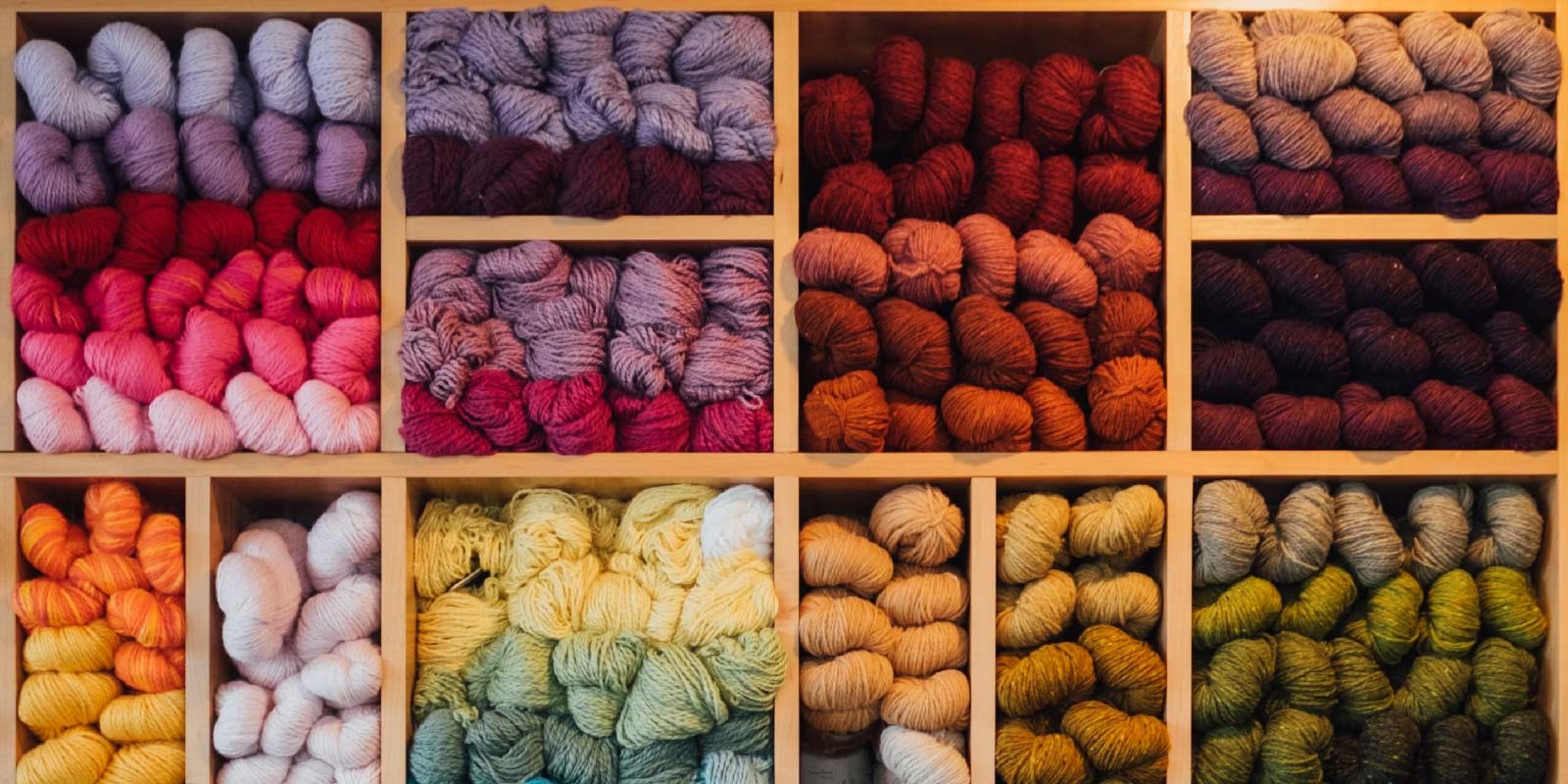 A Weaver's Guide to Yarn Primary Image