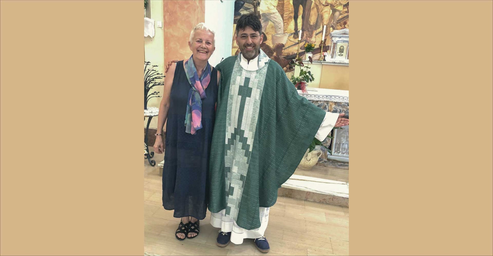 Stole And Chasuble catholic-priest-drawing-at-getdrawings-free-download