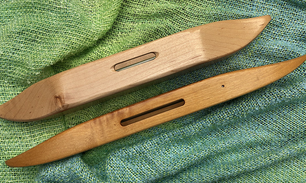 2 boat shuttles with two profiles lm