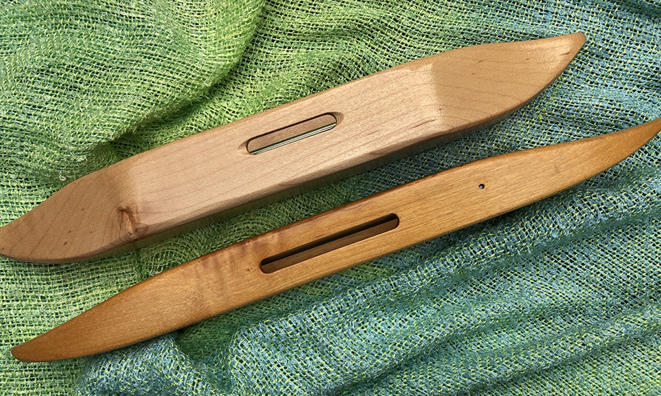 2 boat shuttles with two profiles lm