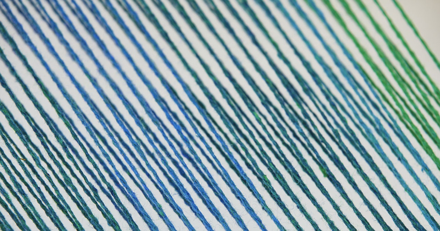 01 yarn on loom GB