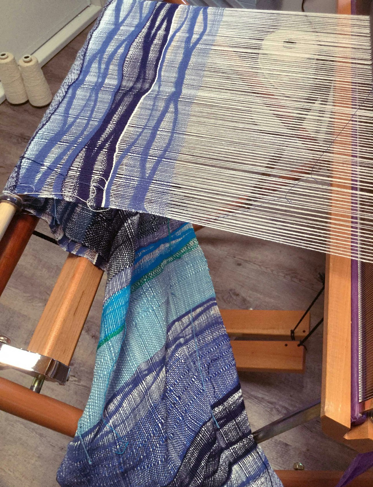 weaving-with-a-wave-stick-2