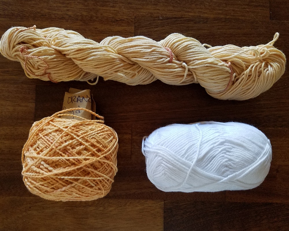 3 colors of yarn seh