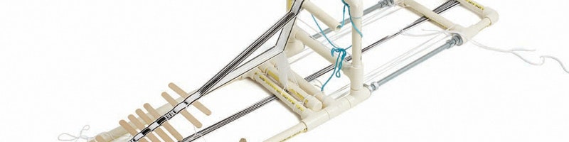 free-guide-selecting-using-weaving-loom