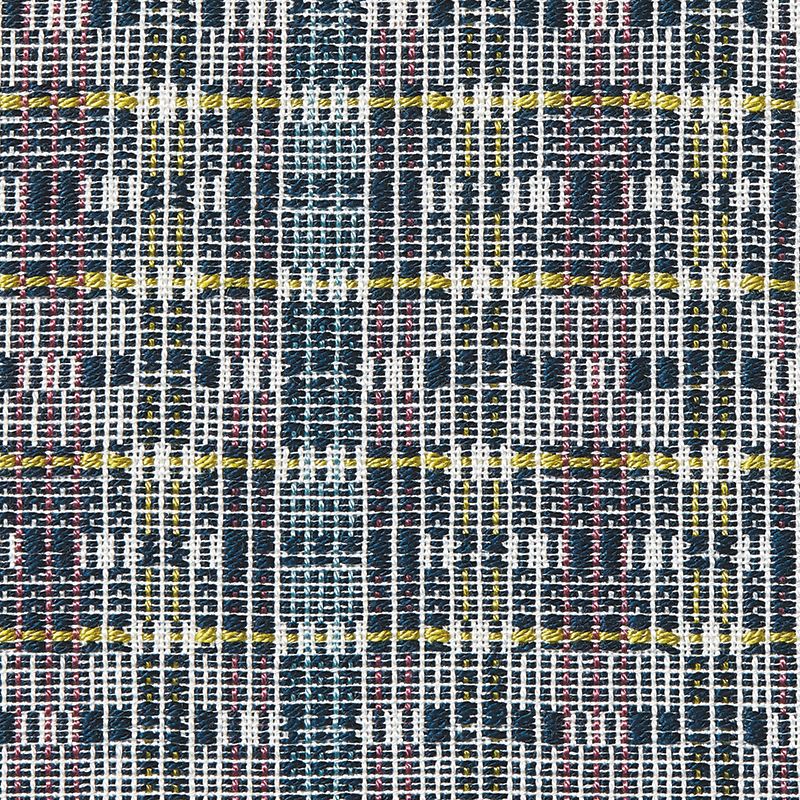 Playing in the Bateman Park Scarf | WIF Image