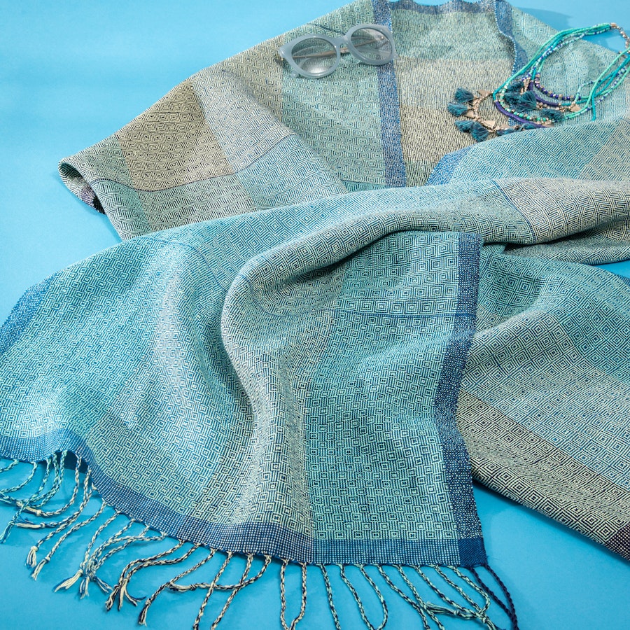 Handwoven May/June 2023: Mud-Free Weaving! Image