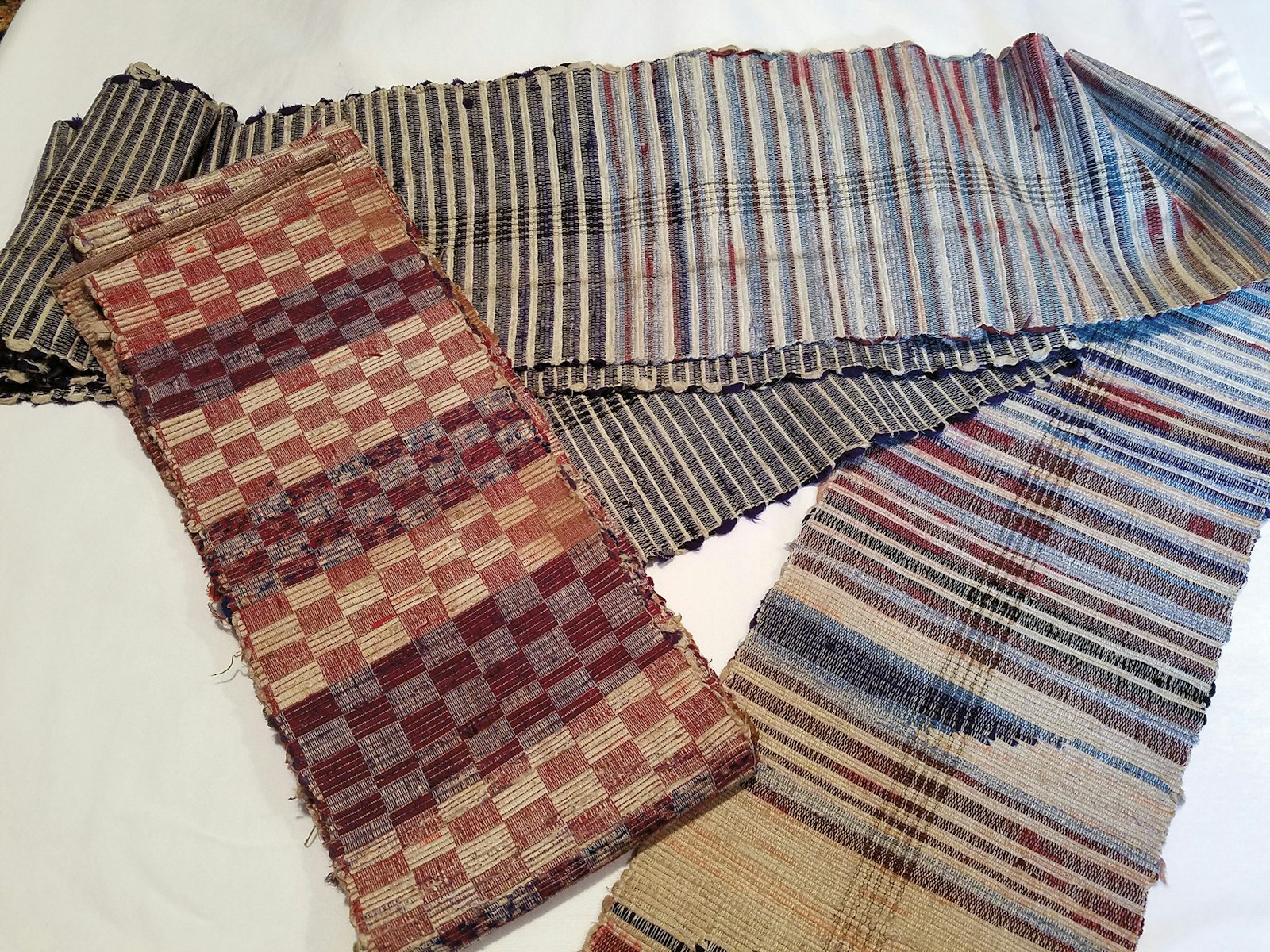 Notes from the Fell: Rag Weaving--For the Love of Rags | Handwoven