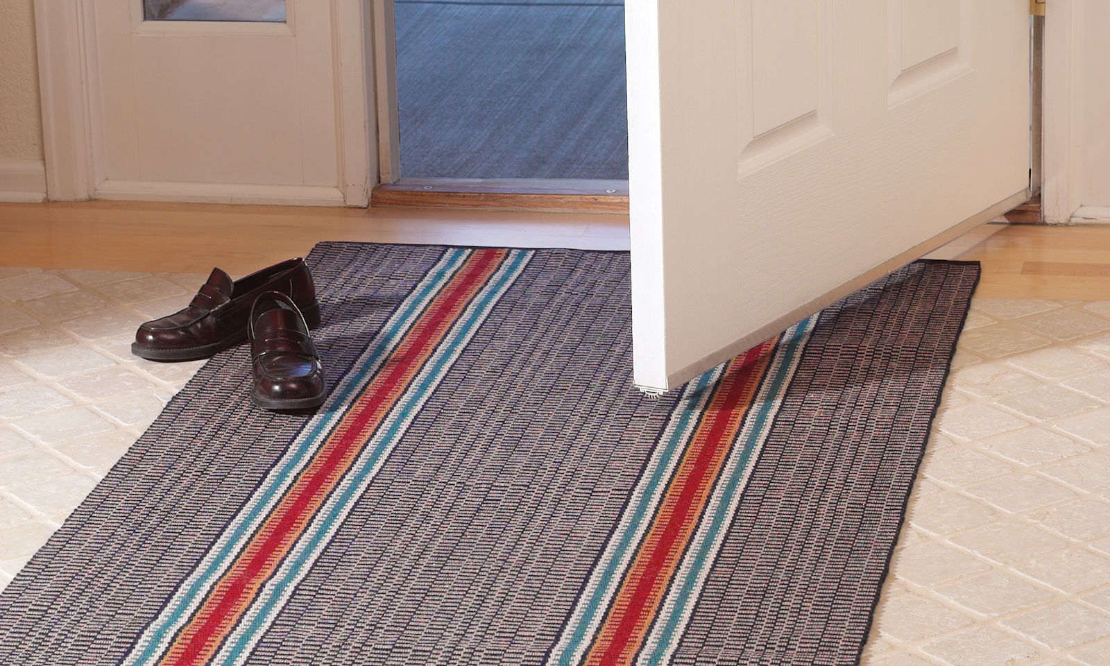 10 Reasons You Need to Know How to Weave Rugs Primary Image