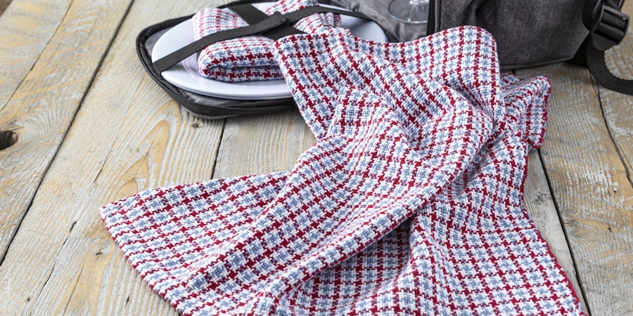 Let‘s Take This Party Outside Image