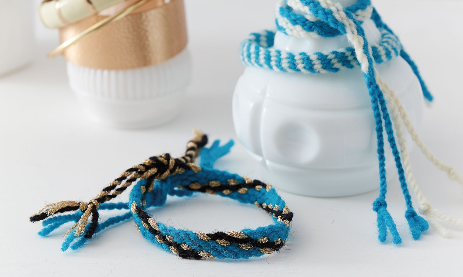 Carol James‘s Fingerwoven Bracelets.