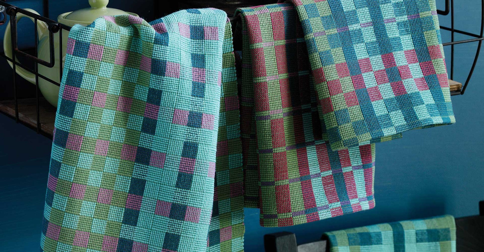  Plain Weave, But Make It Kaleidoscopic! Primary Image