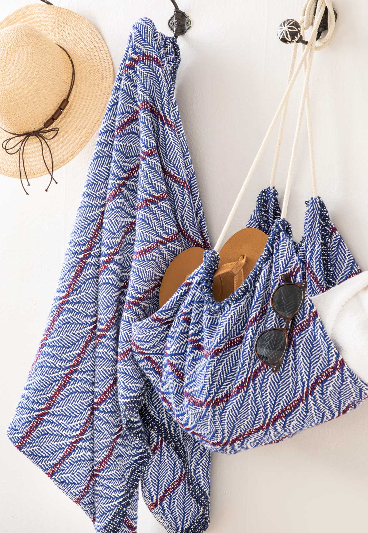 Ripple Towel and Tote | WIF Image