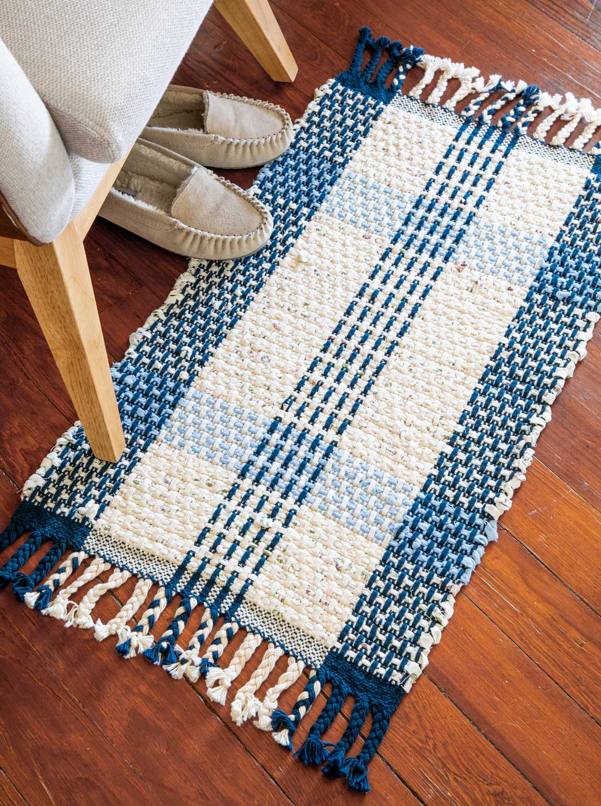 Cozy Toes Rug PDF + WIF Image