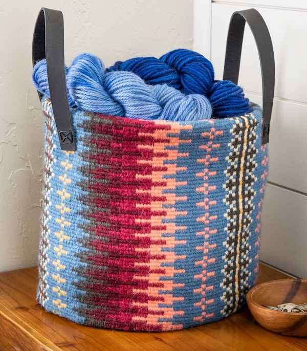 Annette Swan Schipf’s Zigzag Basket, from the Fall 2025 issue, uses doubled ends for stiffer sides. Photo by Matt Graves