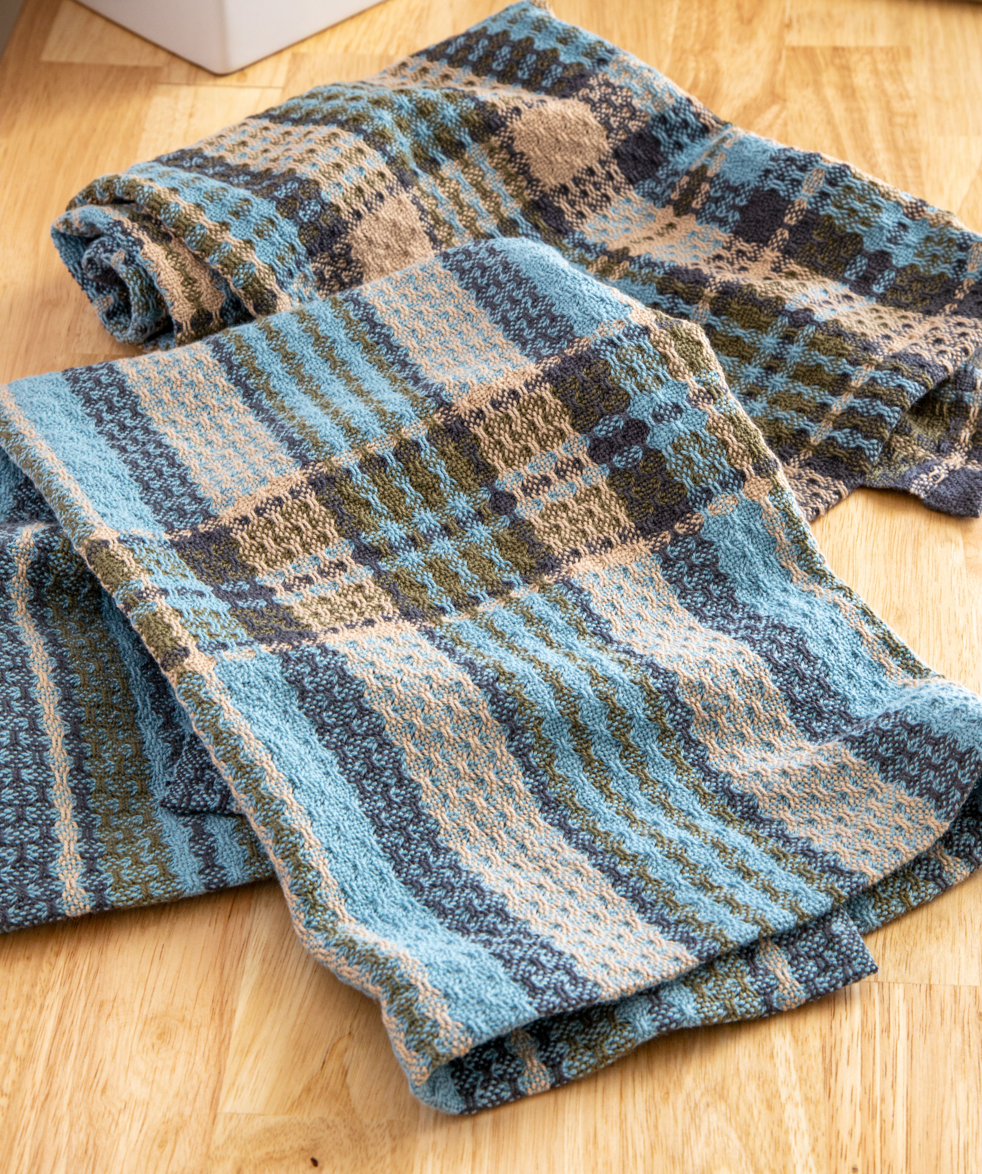 Stormy Skies Towels and Wrap | Project PDF + WIF Image