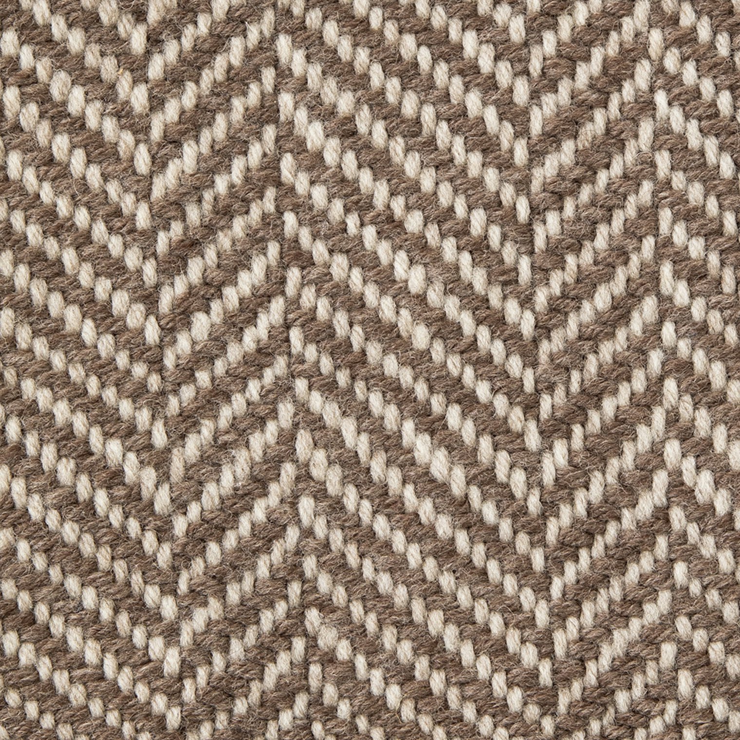 Sample 5: 8-shaft herringbone twill. This sample was also sett for twill, and the asymmetrical patterning remains clear and distinct after finishing.