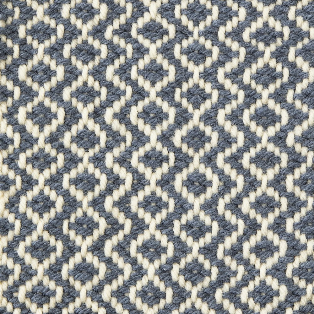 Sample 6: 4-shaft point twill. This sample includes 3-end floats in and around the diamond shapes, which led to more shrinkage. Advancing twills with short floats are an area for further sampling.