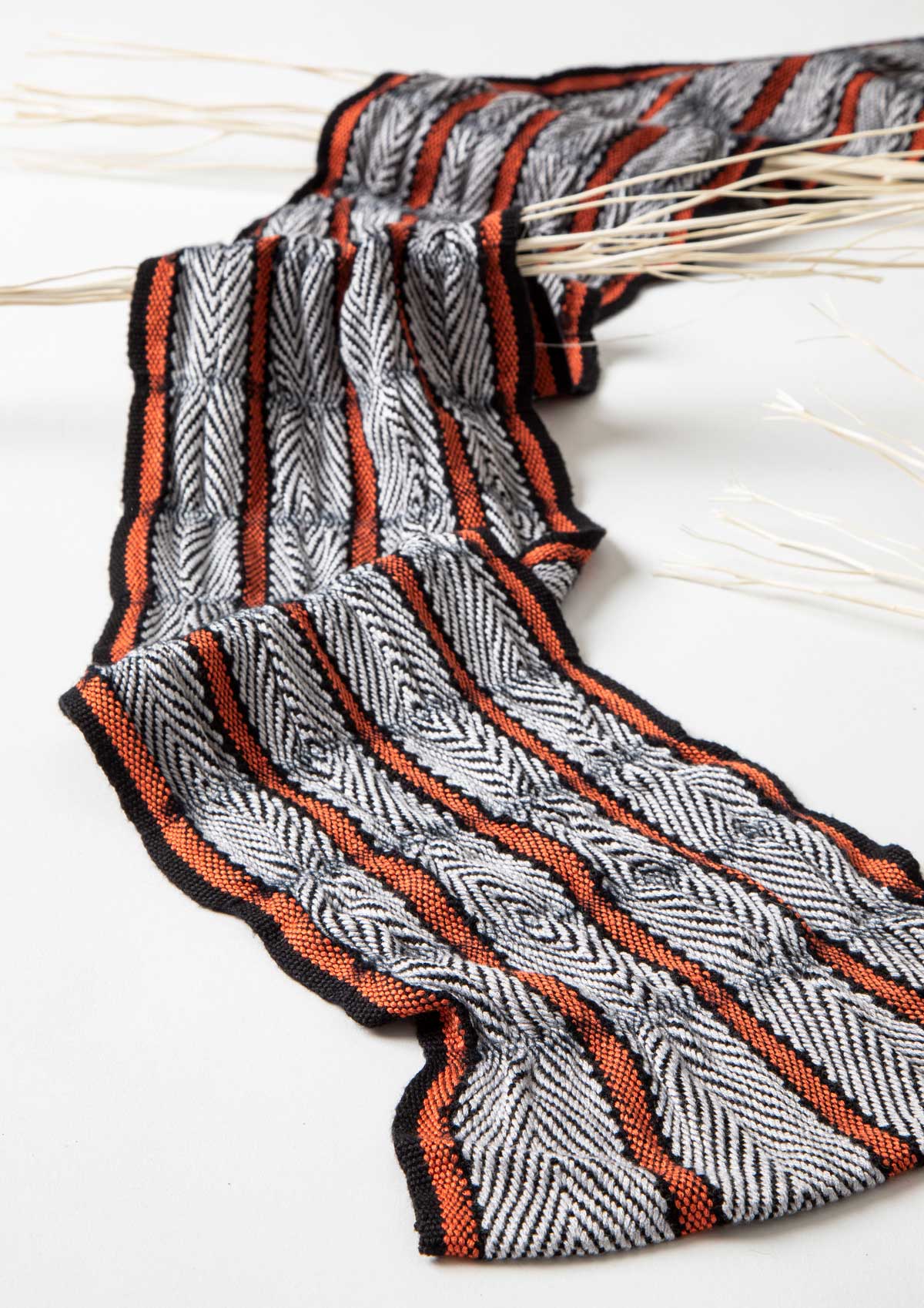 Birds of a Feather Scarf | Project PDF + WIF Image