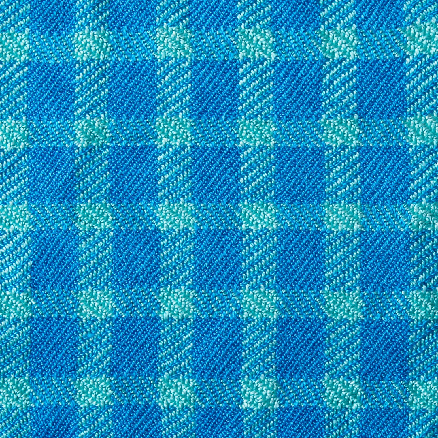 Sample 7: Extended point twill.