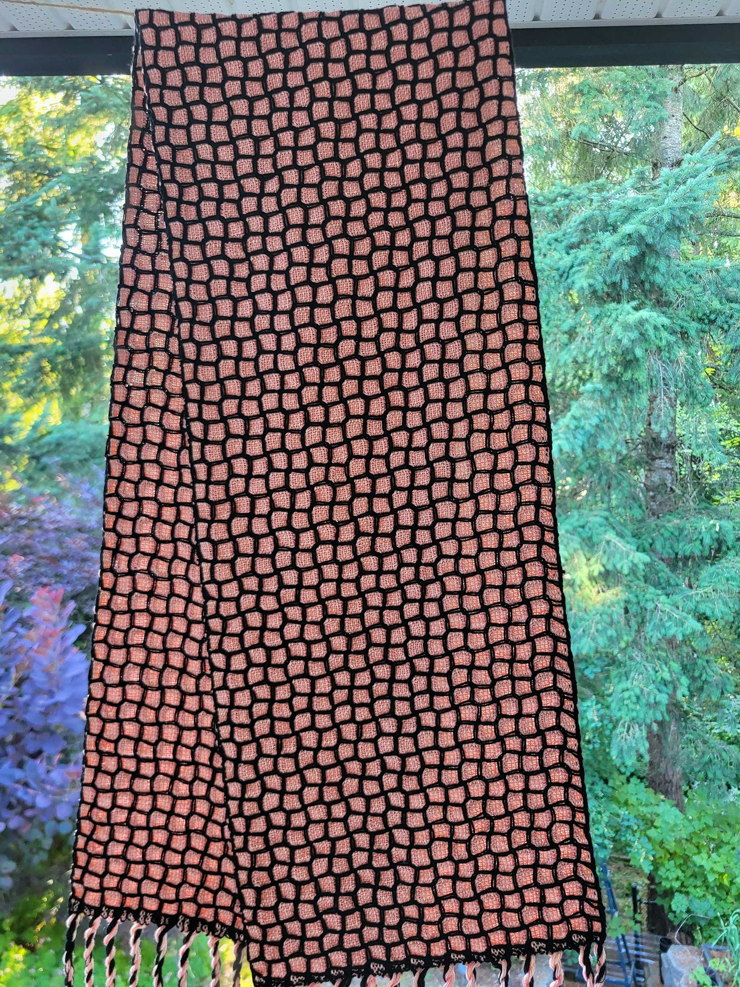 Soft and drapey: Diane Veldhuisen’s version of Madelyn van der Hoogt’s Lattice Scarf design
