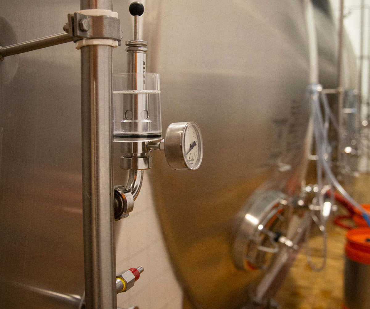 Gearhead-Force-Behind-the-Fizz-CBB35-3