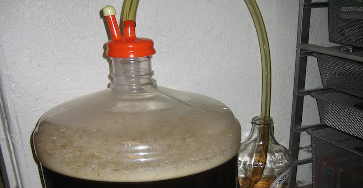 Using A Blowoff Tube (Video Tip) Craft Beer & Brewing