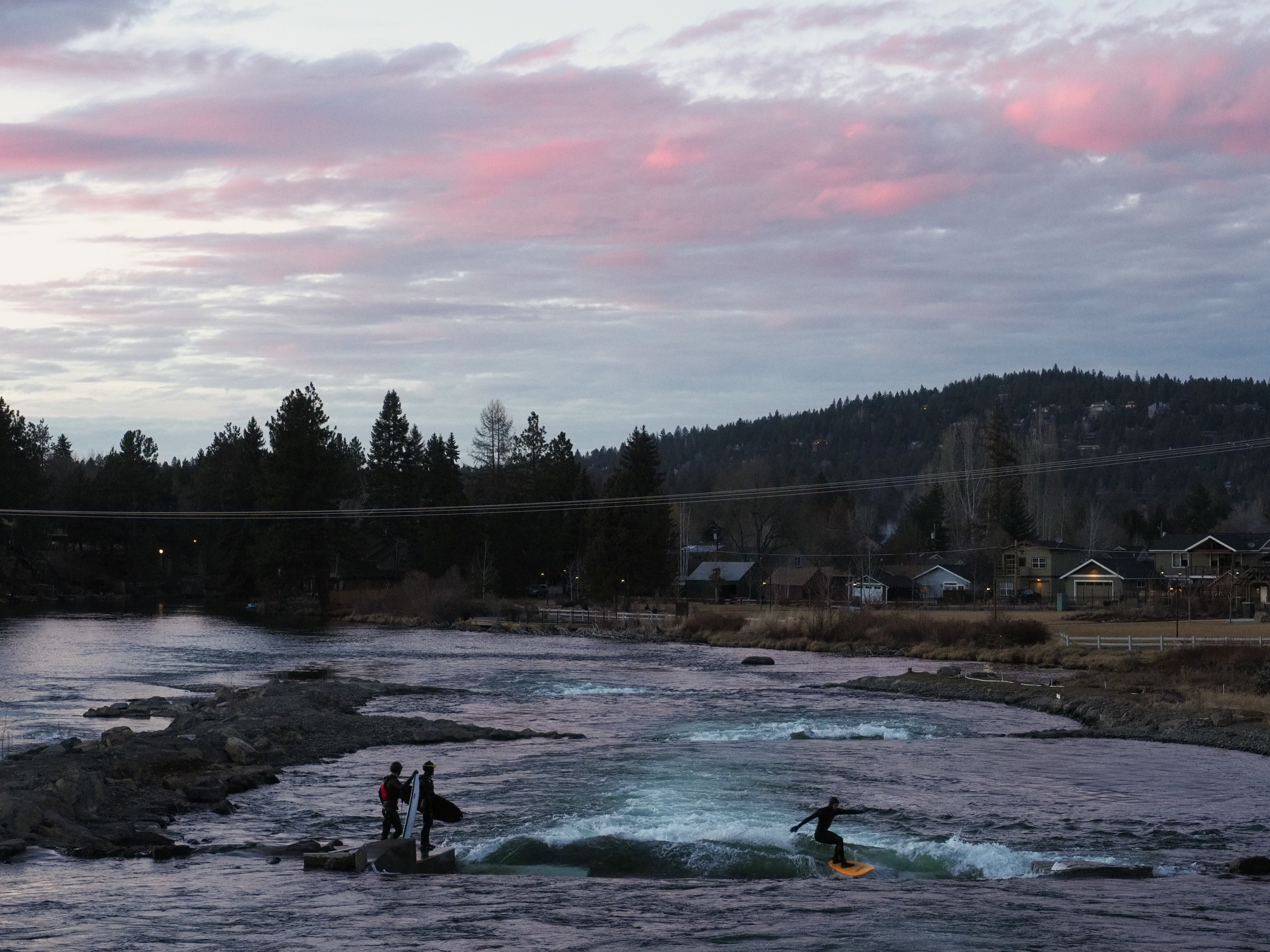 River surfing P1070734