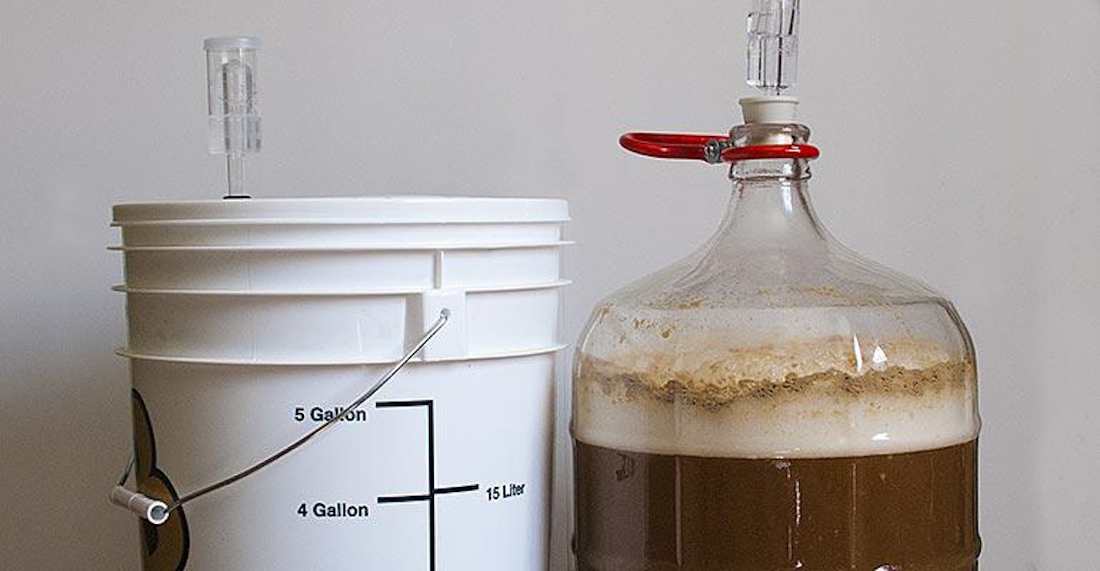Fermentation Glass or Plastic? Craft Beer & Brewing