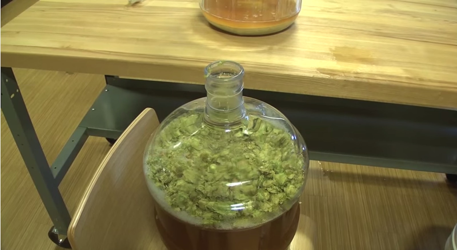 3 Ways to Dry Hop Craft Beer & Brewing