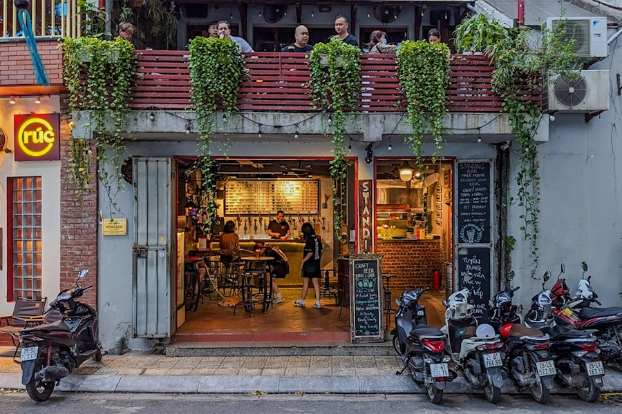Hanoi’s Standing Bar Has Lake Views, Tasty Snacks, and Lots of Local Craft Beer Image