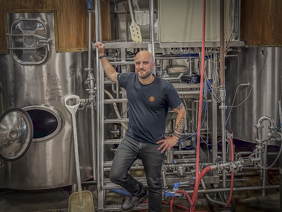 Podcast Episode 381: Human Robot’s Andrew Foss Wants You to Experience “The Wave” When Drinking Their Lager Image