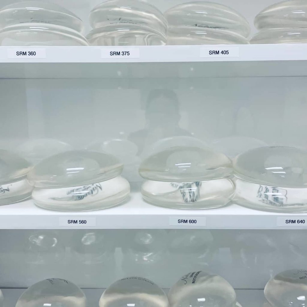 Breast implants can also help to make the breasts more even.
